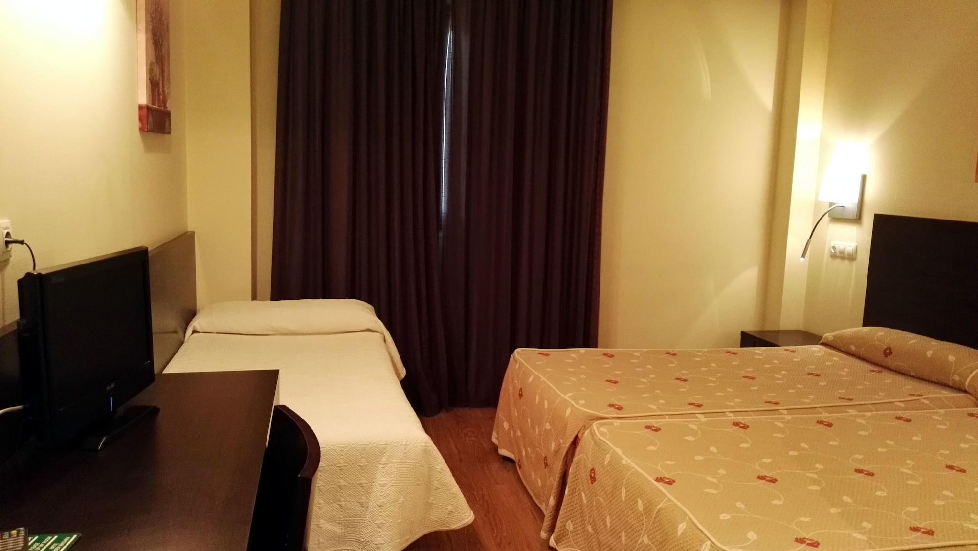 Fuentespina Hotel Tudanca-Aranda II מראה חיצוני תמונה